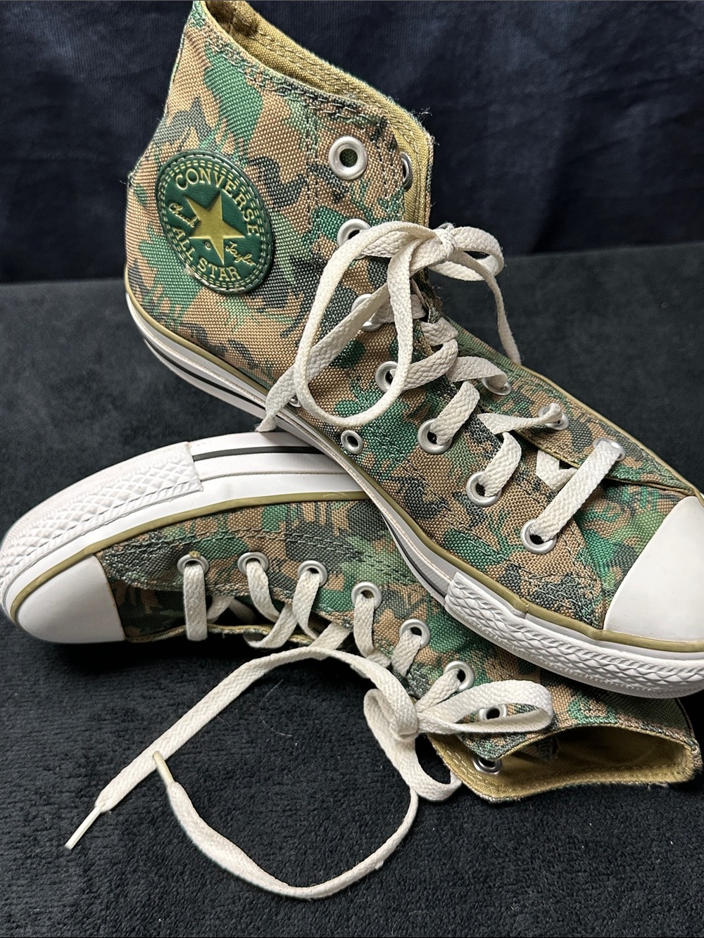 Converse Animal Green Camo High Top Sneakers Men’s 5 Women’s 7